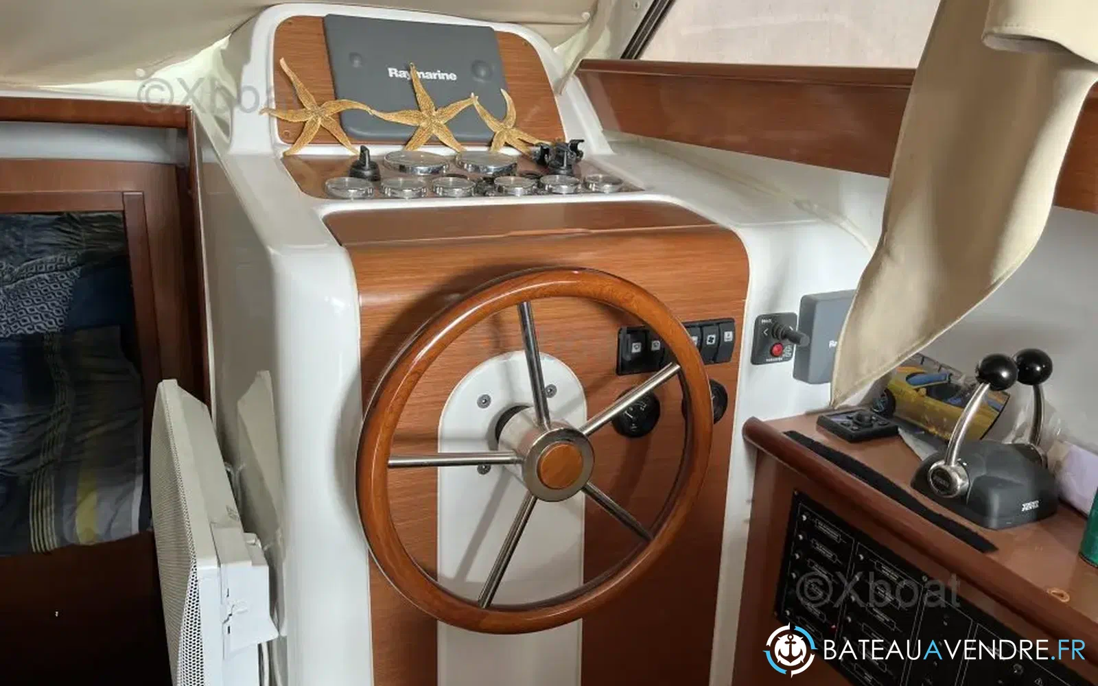 slider 5 Beneteau Antares 10.80 Fly