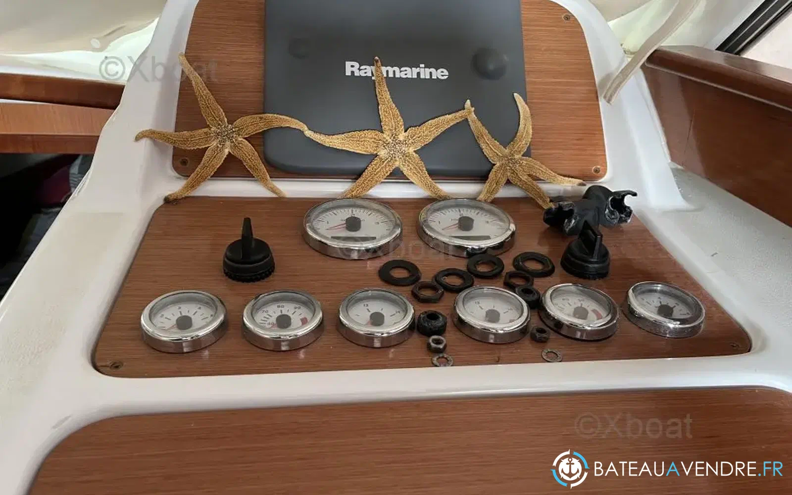 slider 6 Beneteau Antares 10.80 Fly