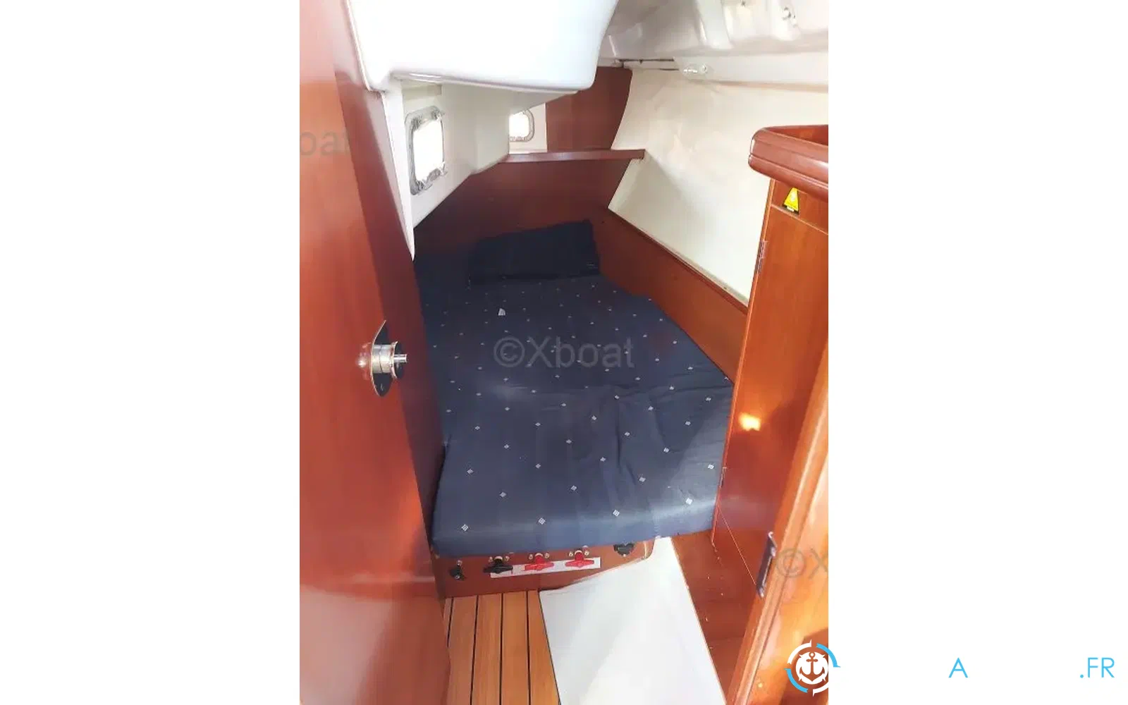 slider 10 Beneteau OCEANIS 323