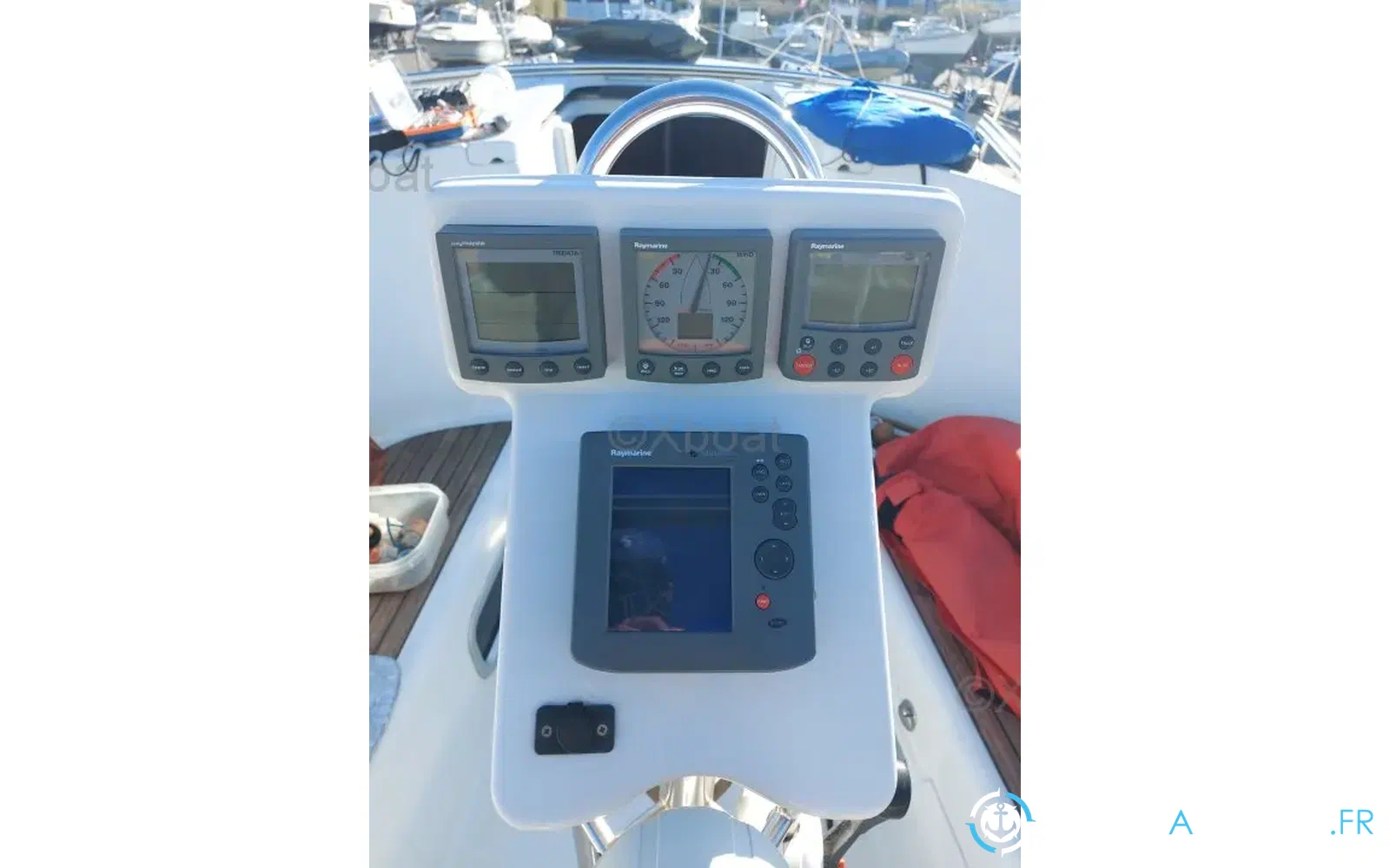 slider 2 Beneteau OCEANIS 323