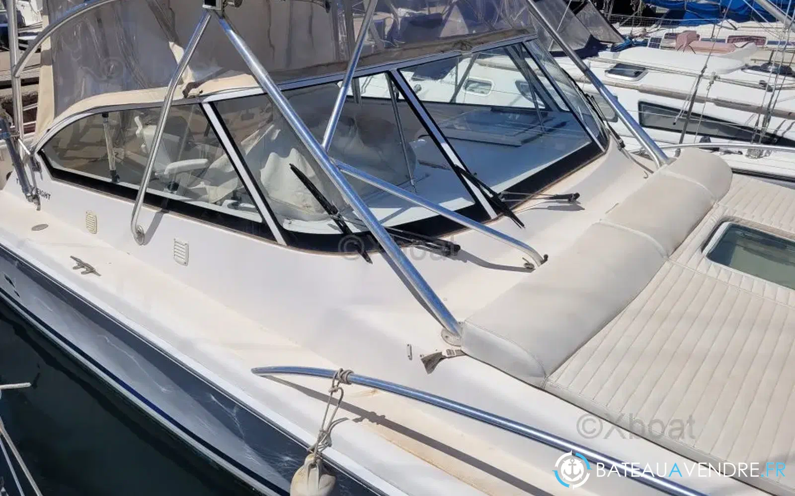slider 9 Luhrs 28 Open