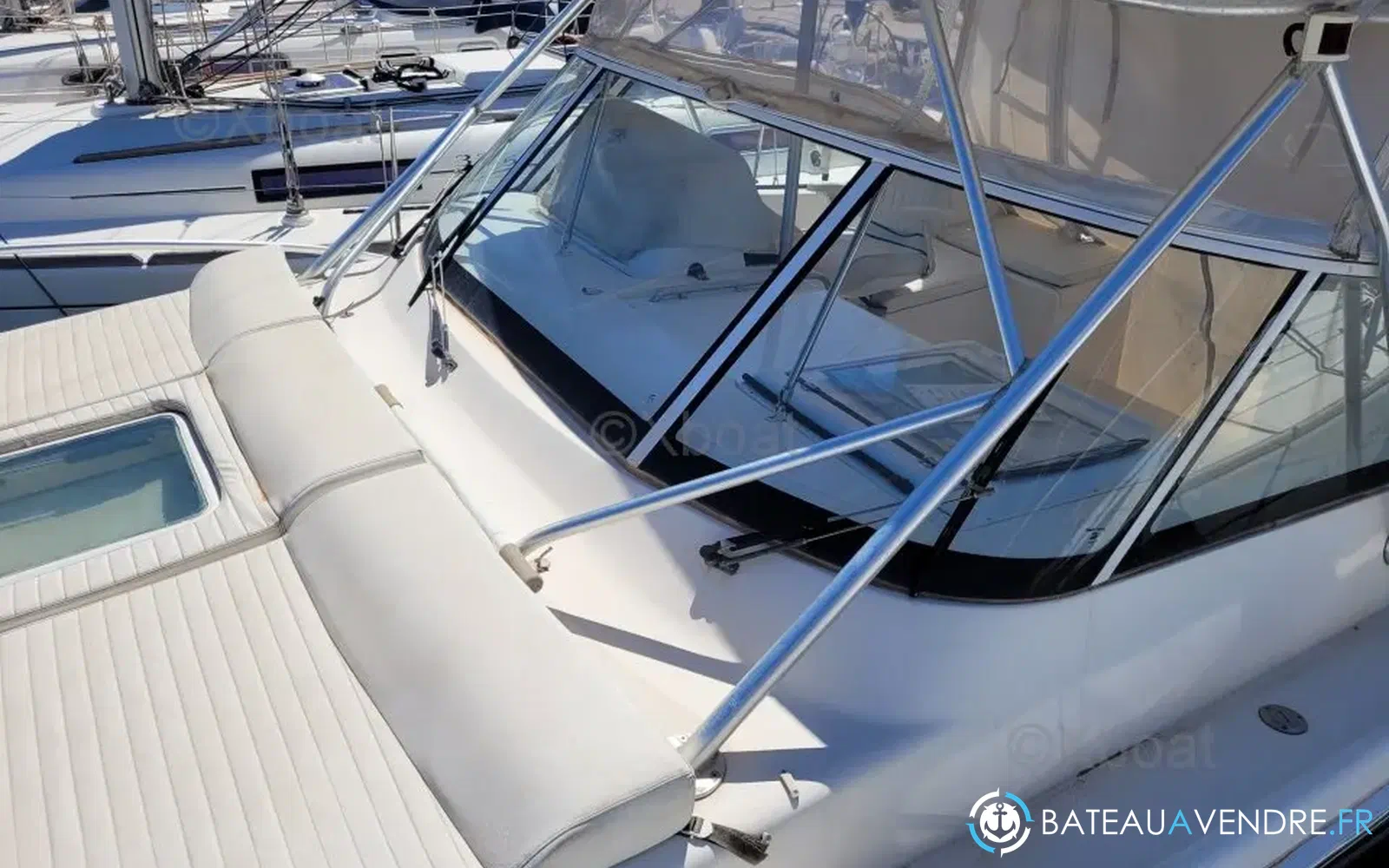 slider 11 Luhrs 28 Open