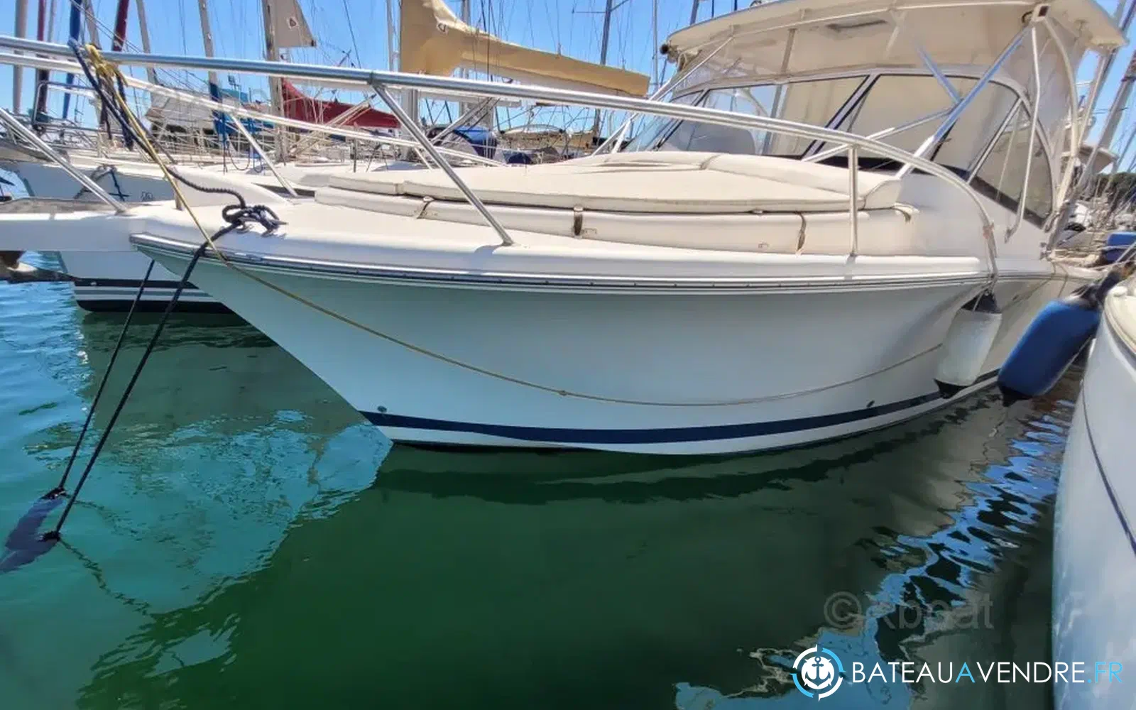 slider 3 Luhrs 28 Open