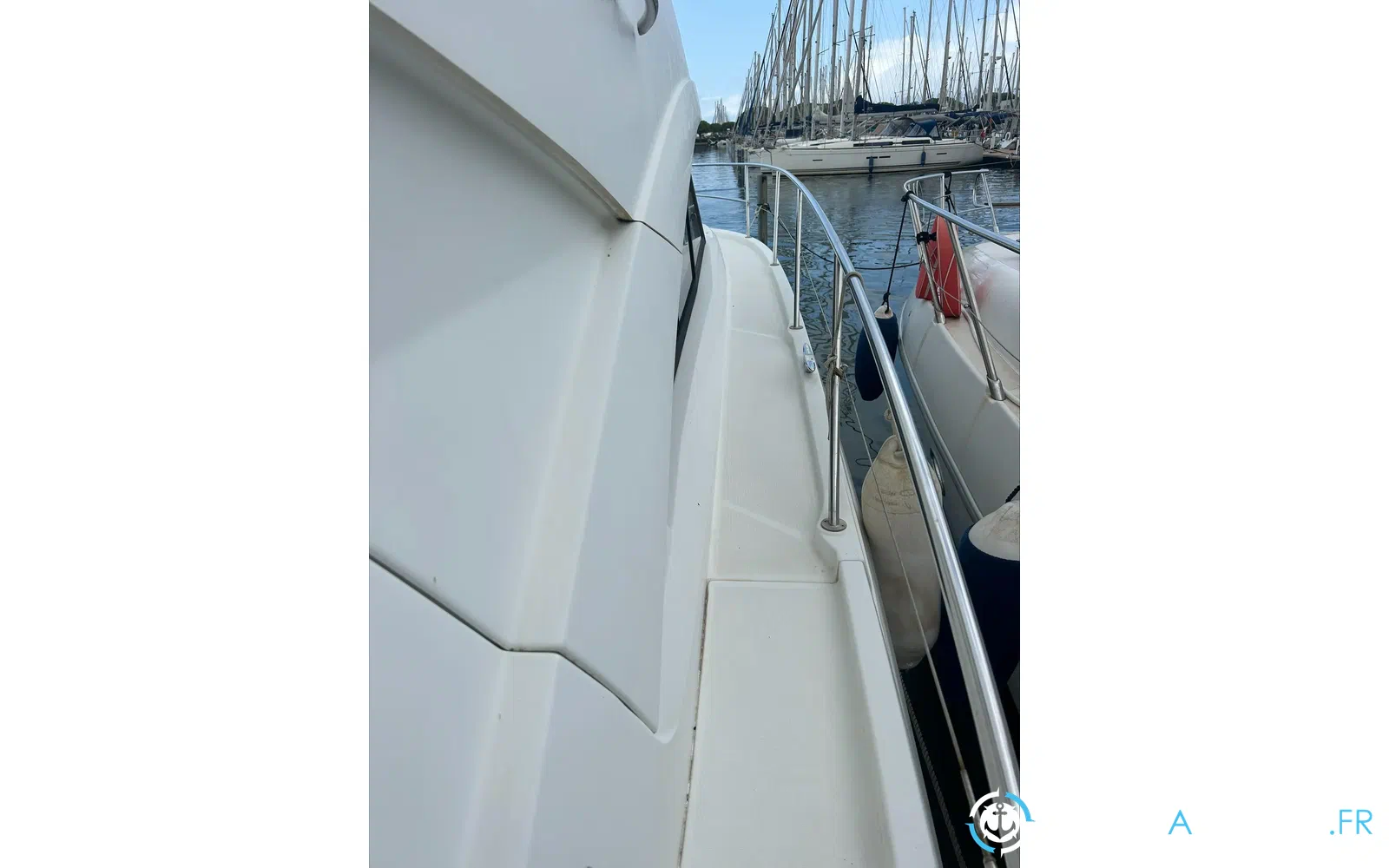 slider 18 Beneteau Antares 36