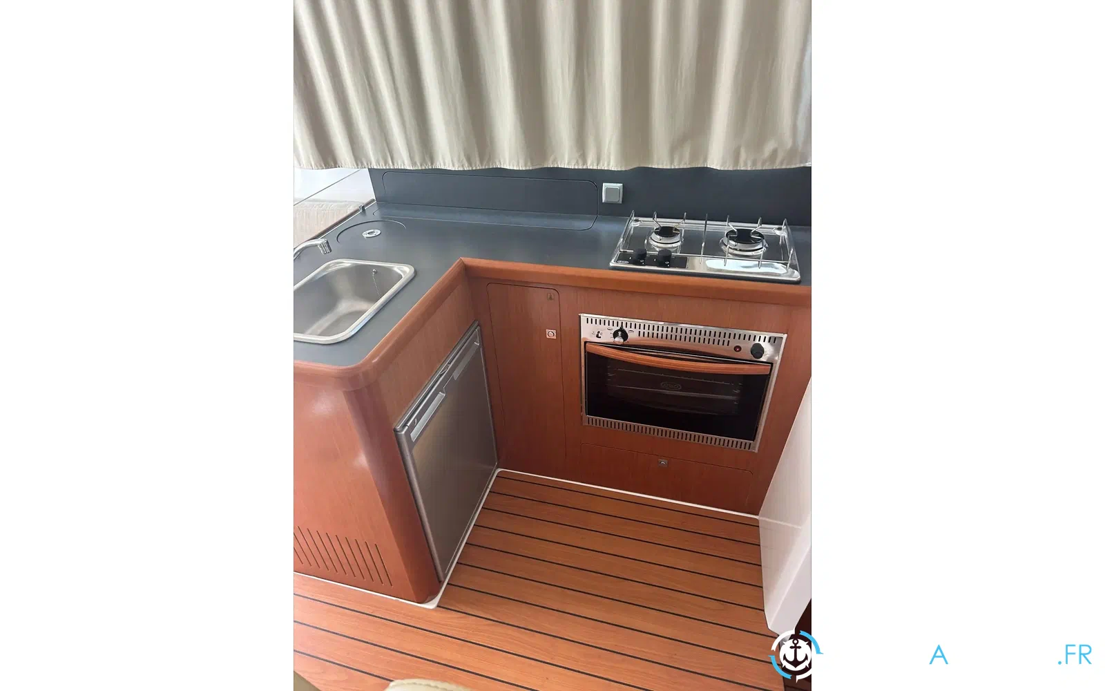 slider 20 Beneteau Antares 36