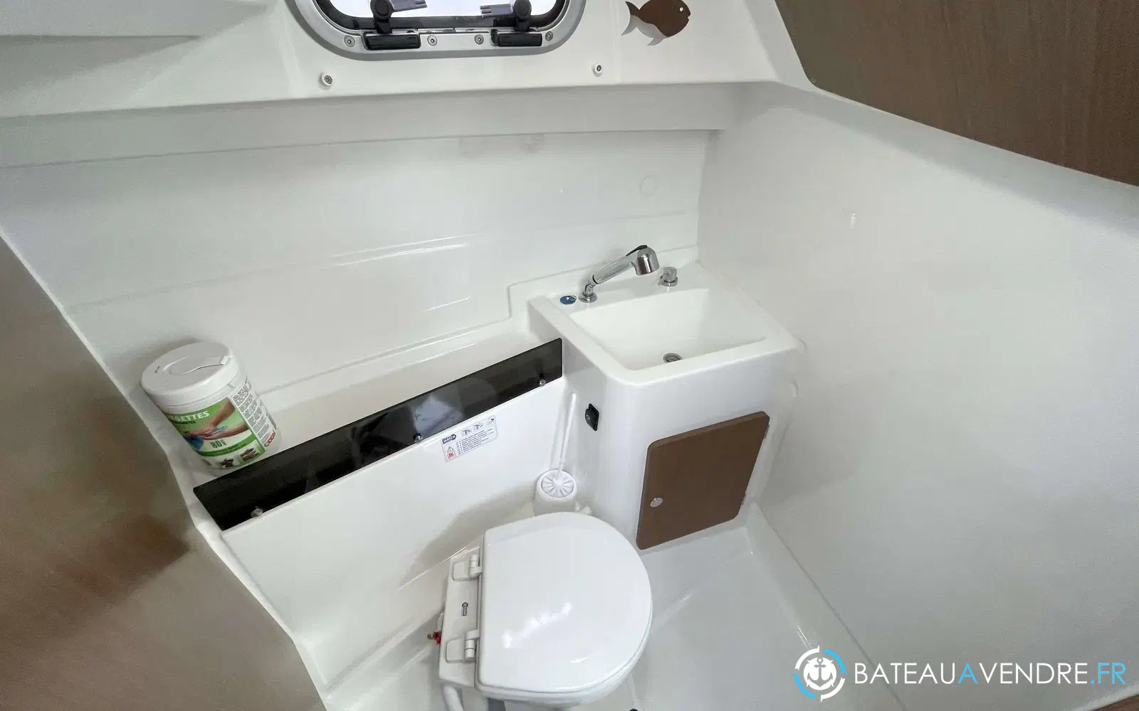 slider 10 Beneteau Antares 8 OB