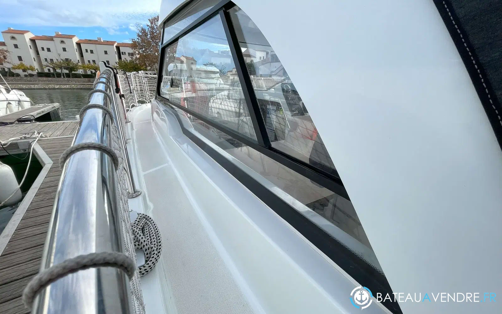 slider 16 Beneteau Antares 8 OB