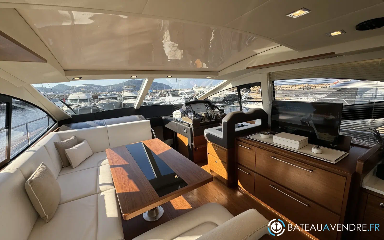 slider 10 Queens Yachts 50 HT