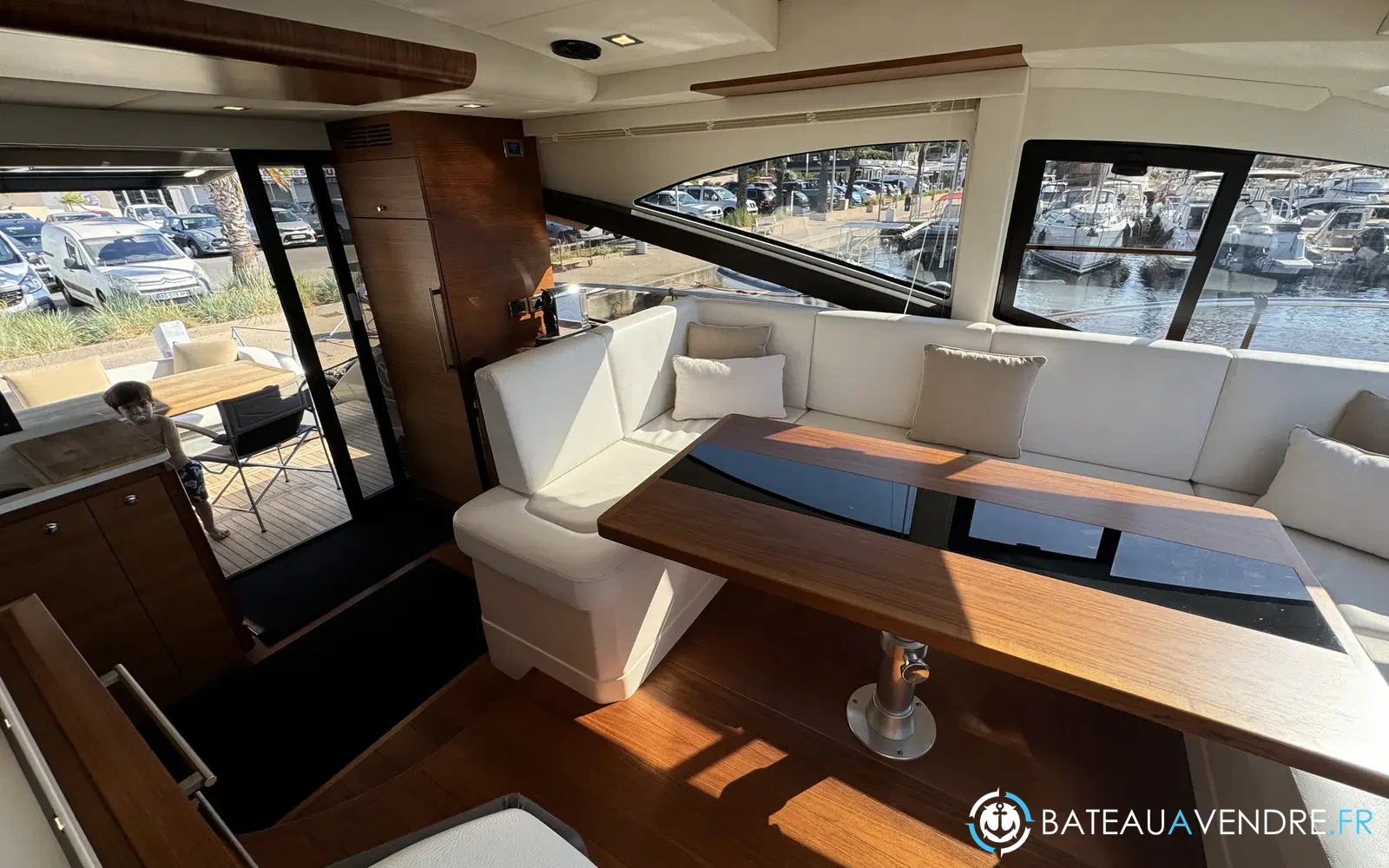 slider 11 Queens Yachts 50 HT