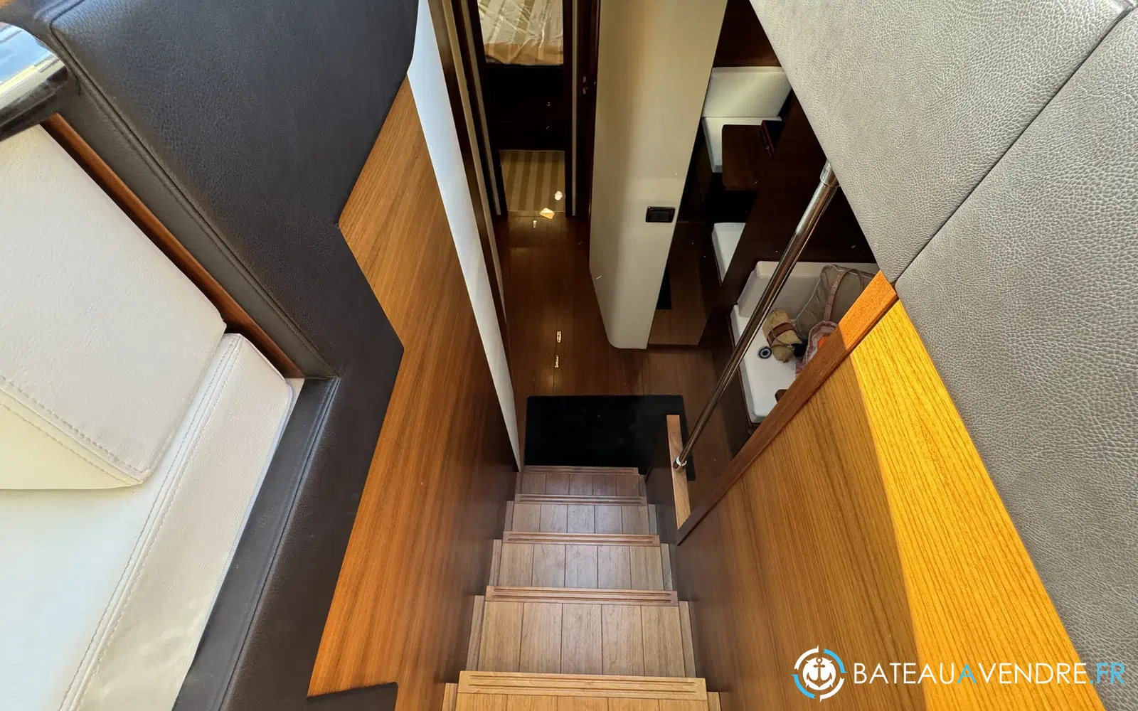 slider 14 Queens Yachts 50 HT
