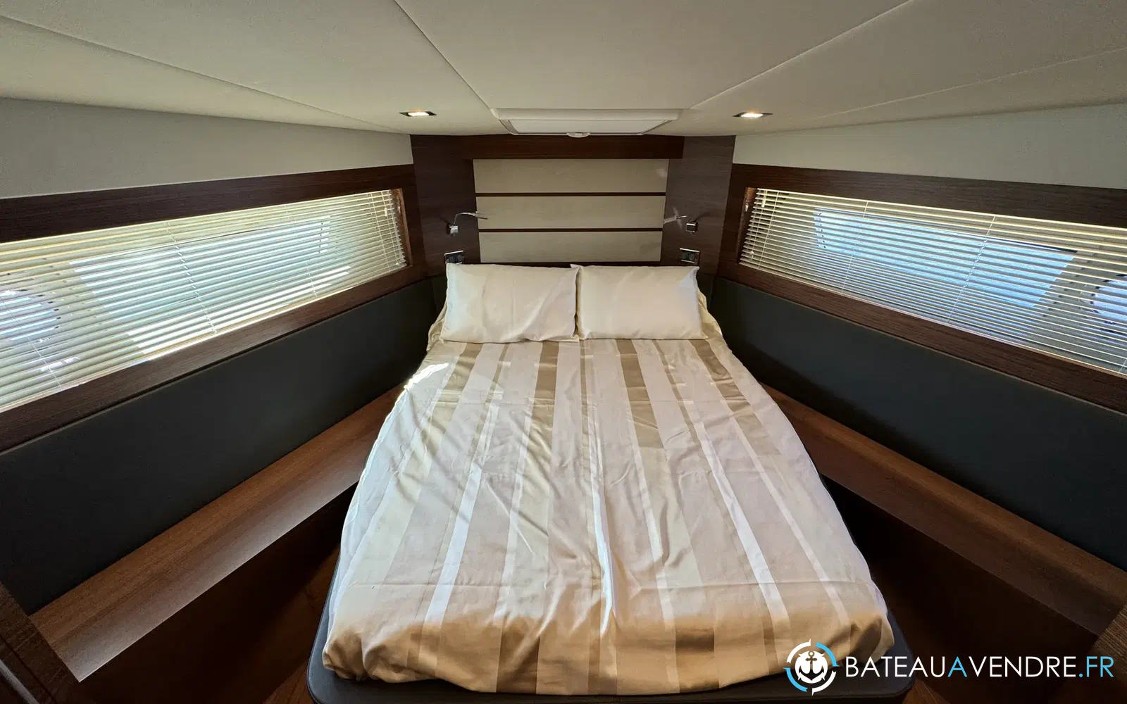 slider 17 Queens Yachts 50 HT