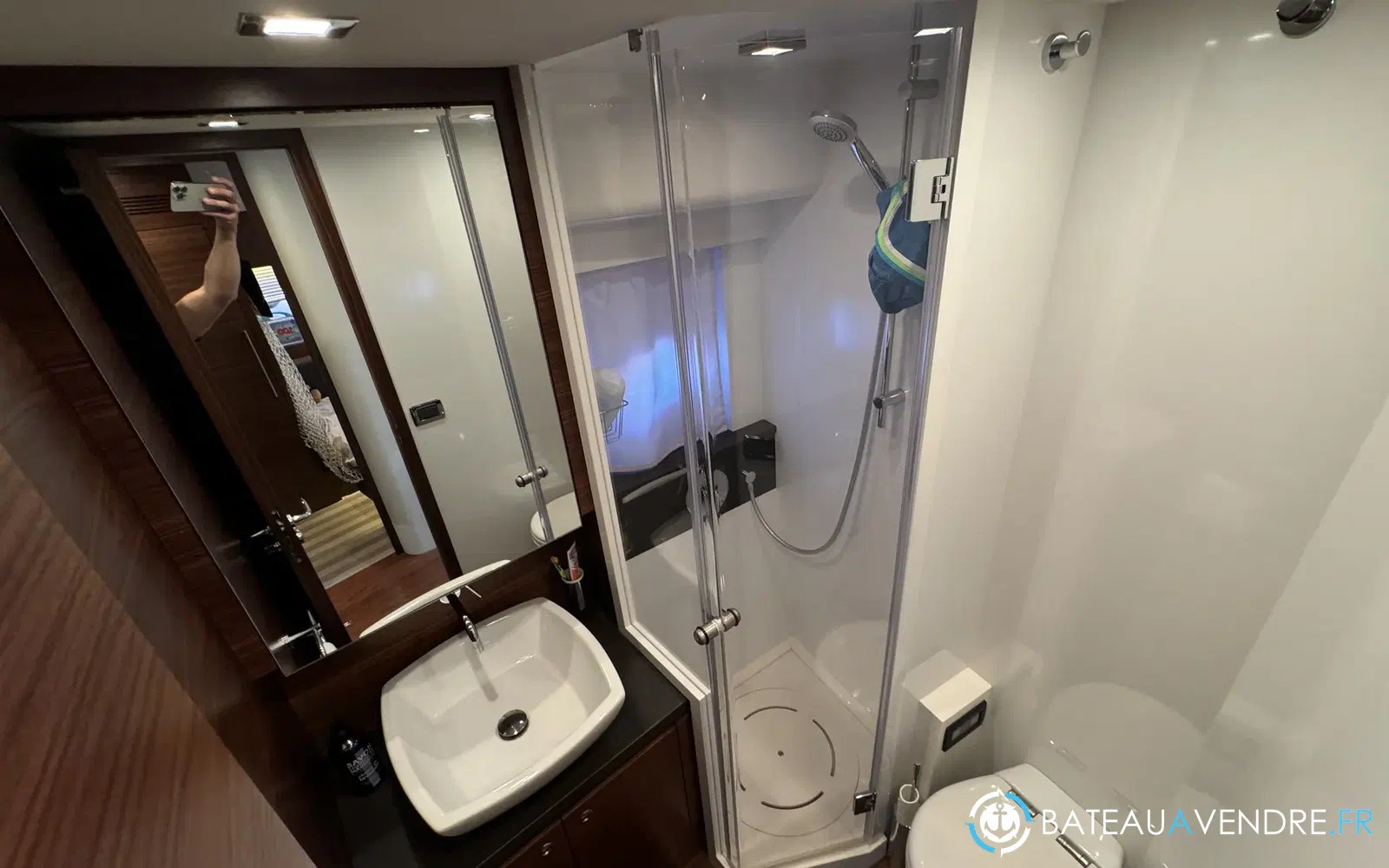 slider 21 Queens Yachts 50 HT
