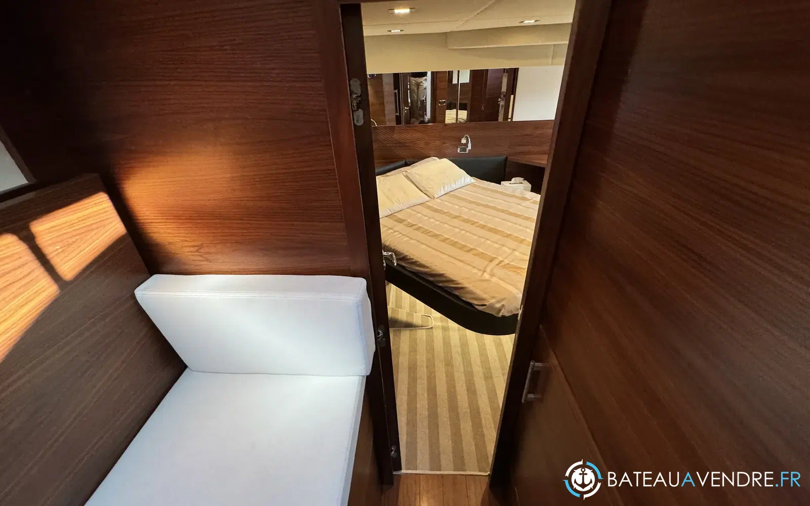 slider 26 Queens Yachts 50 HT