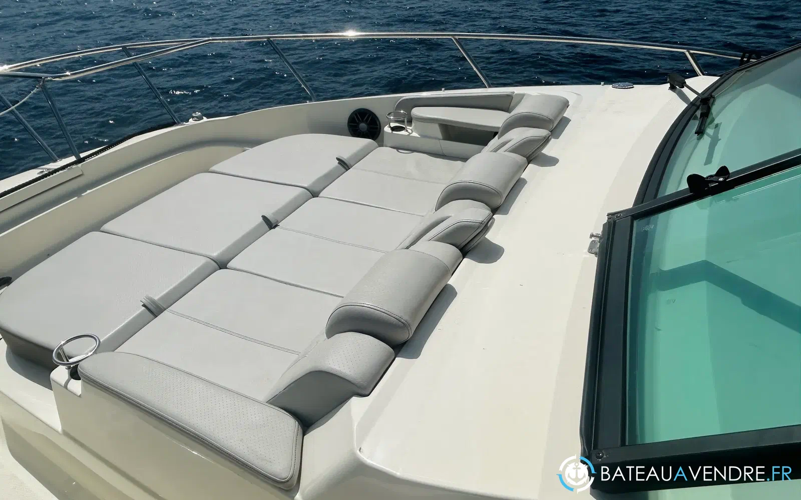 slider 5 Sea Ray 320 Sundancer