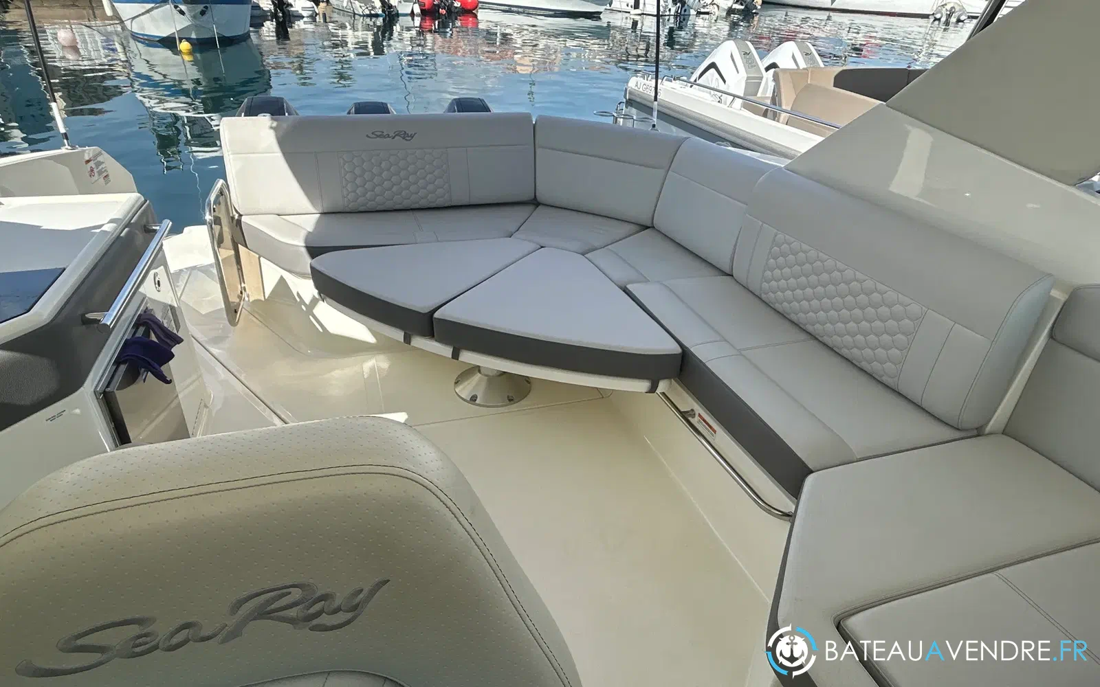slider 3 Sea Ray 320 Sundancer