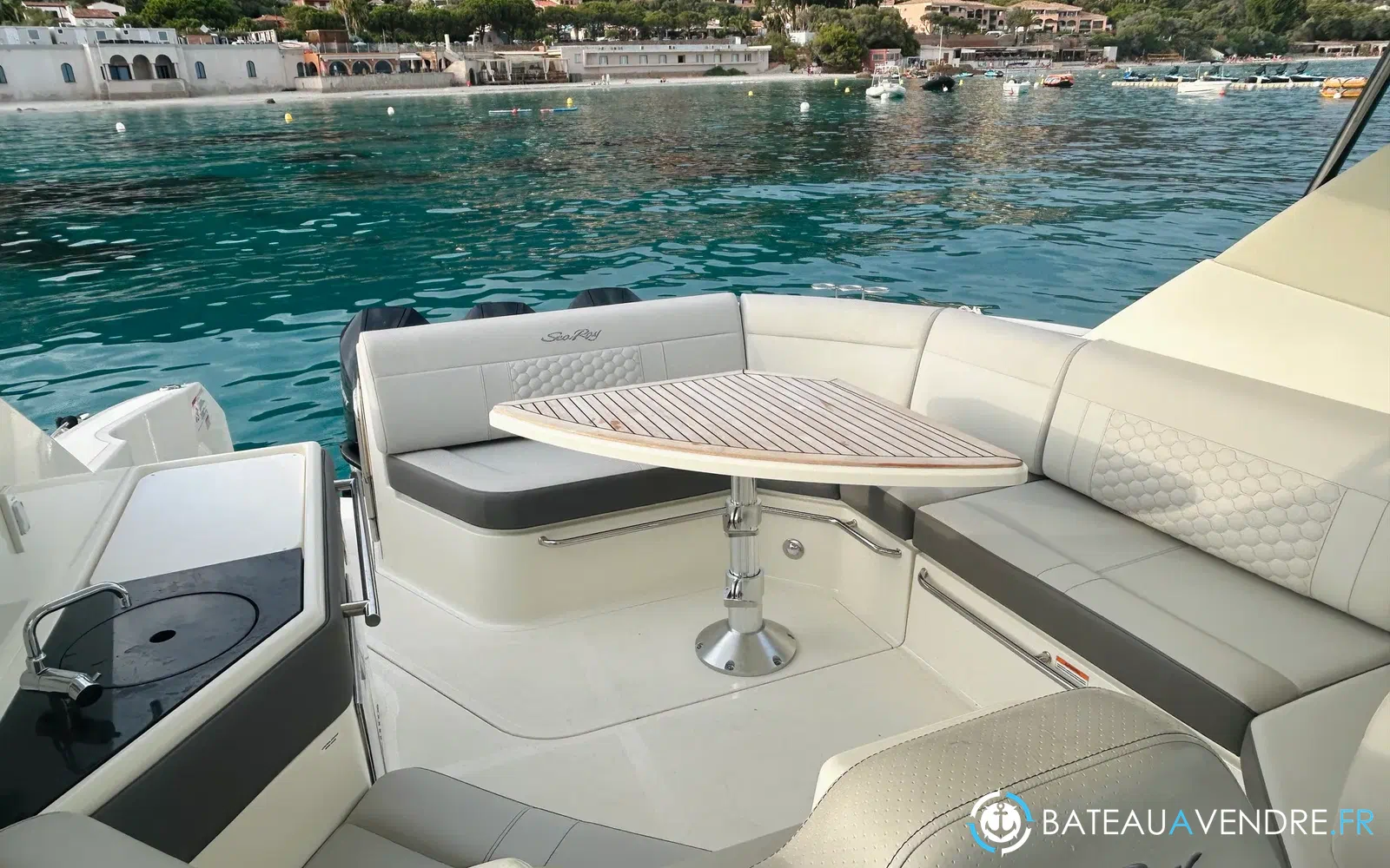 slider 2 Sea Ray 320 Sundancer