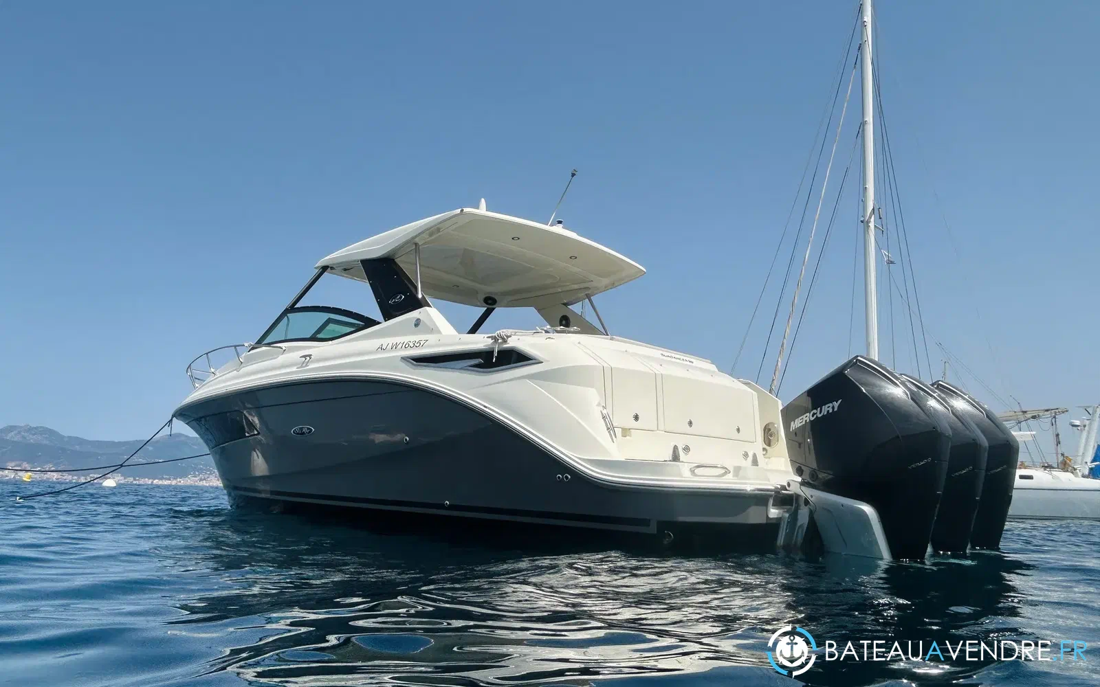 slider 1 Sea Ray 320 Sundancer