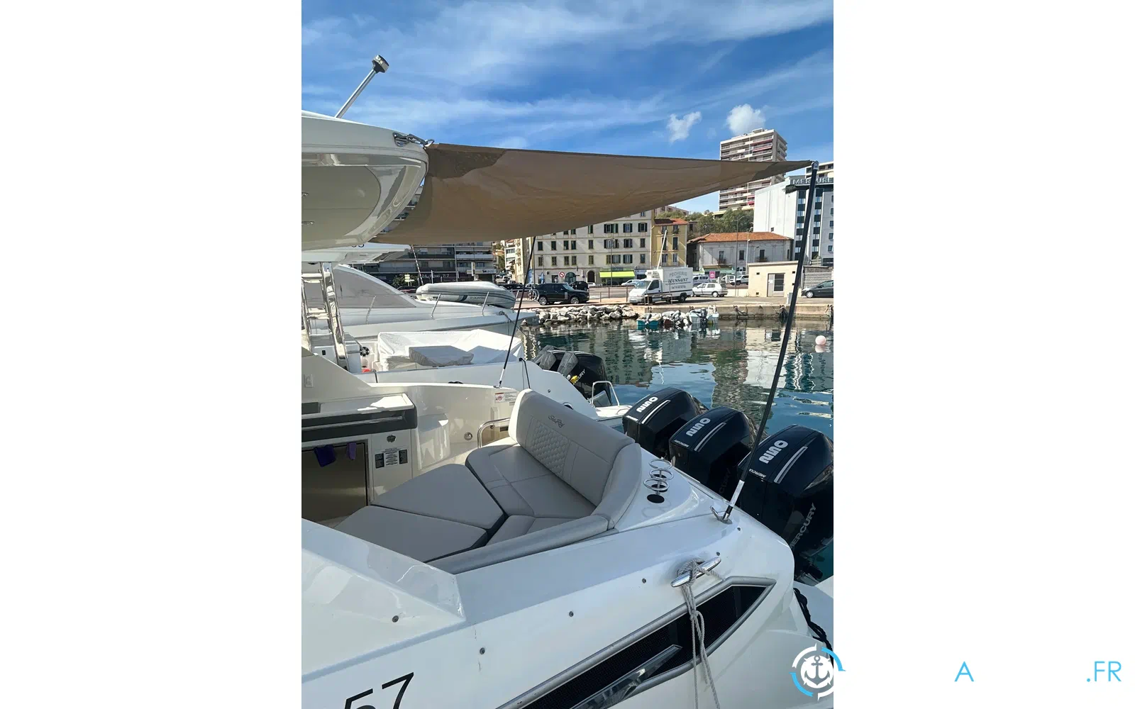 slider 7 Sea Ray 320 Sundancer