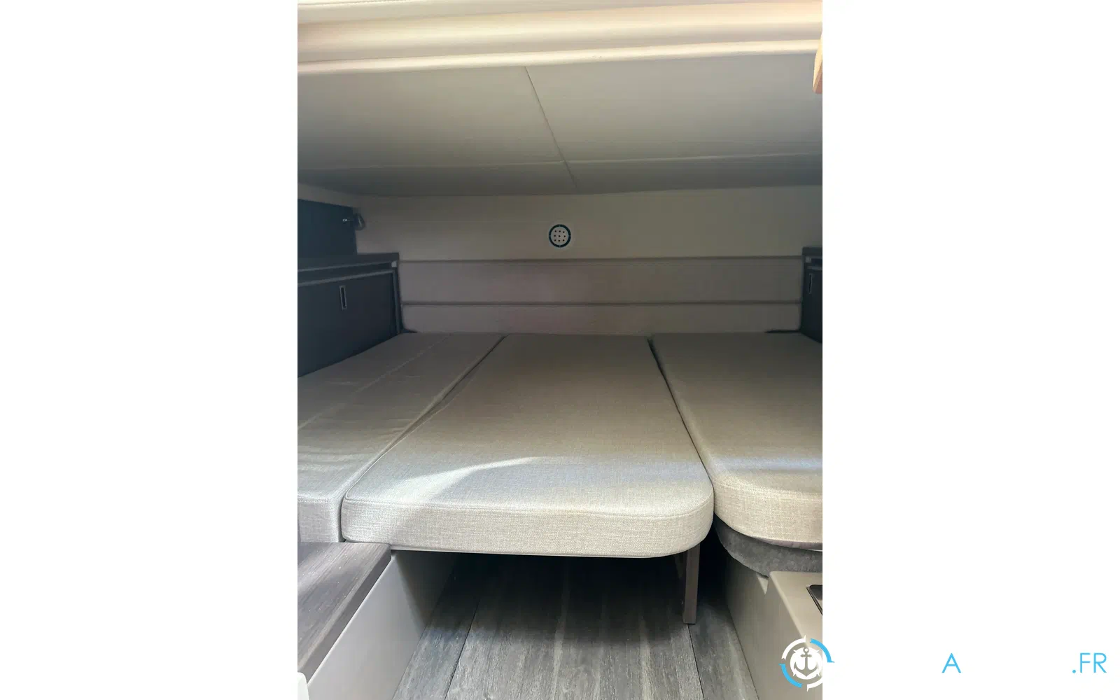 slider 19 Sea Ray 320 Sundancer