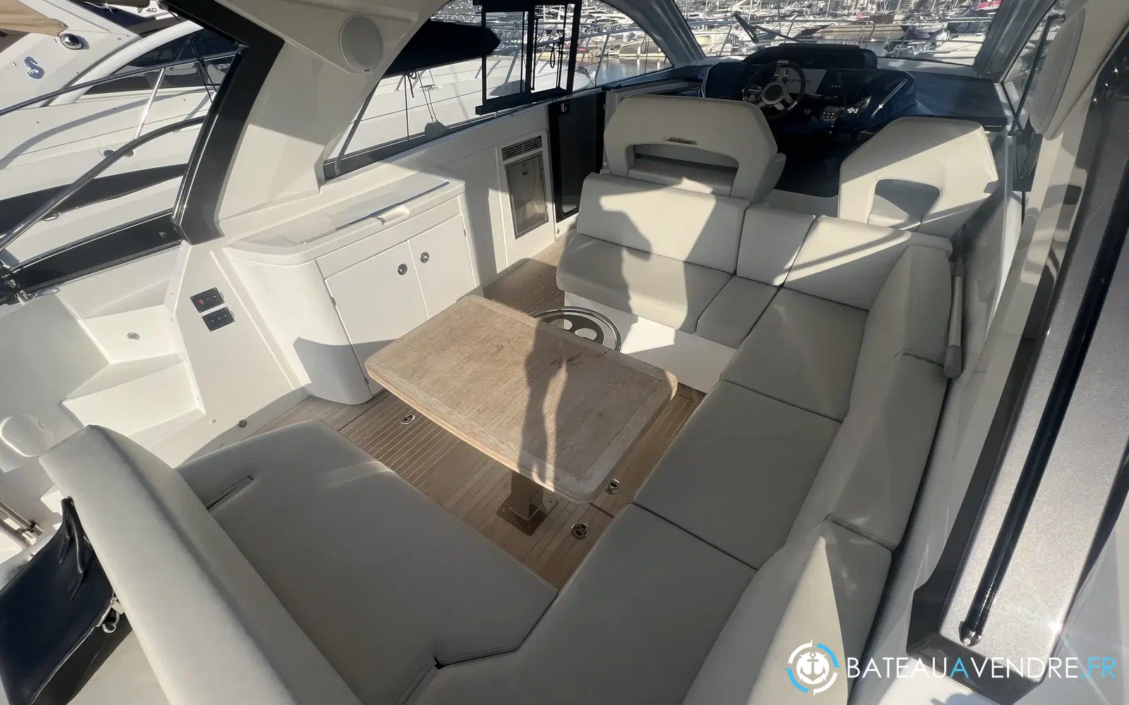 slider 12 Beneteau Gran Turismo 41