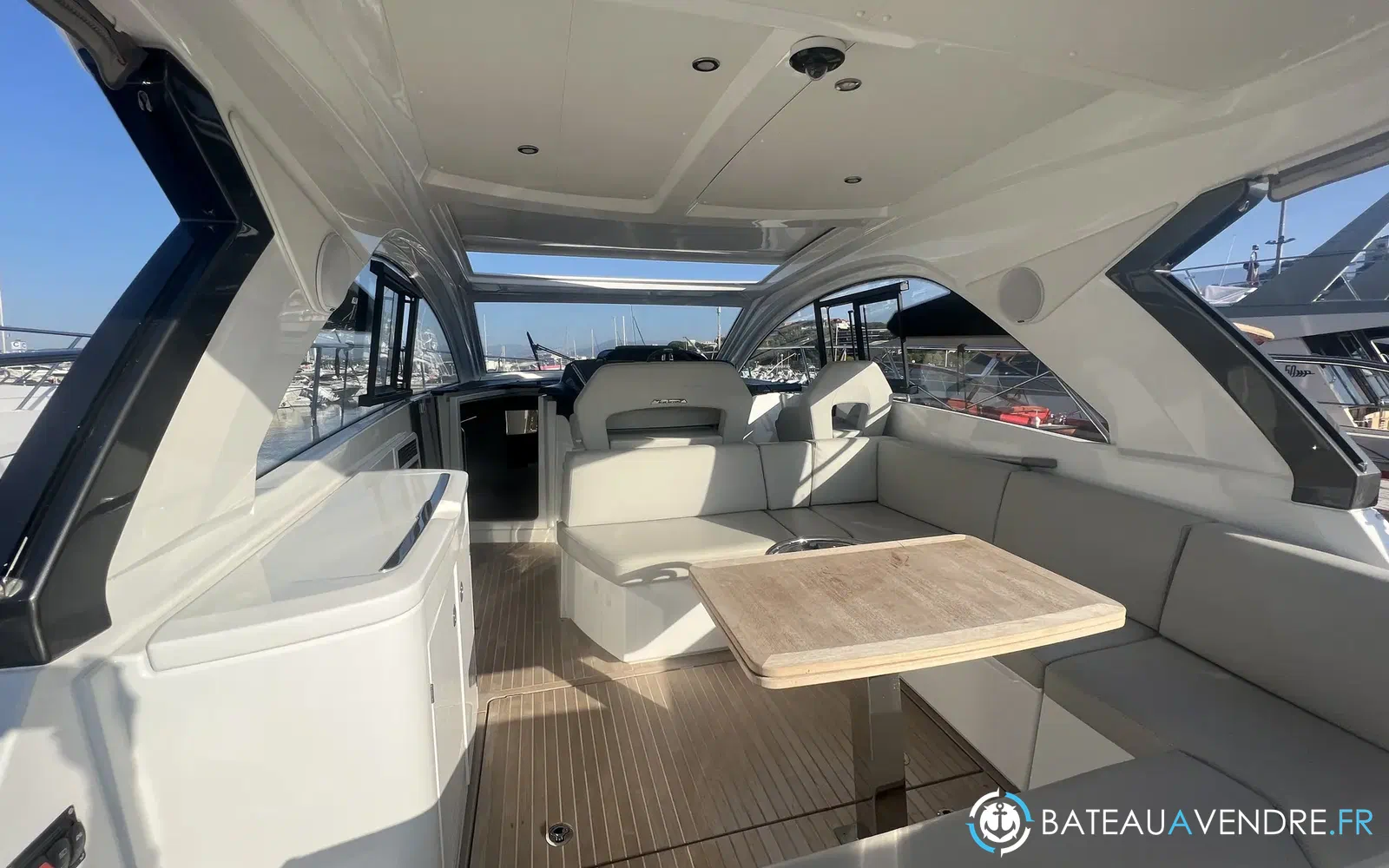 slider 3 Beneteau Gran Turismo 41