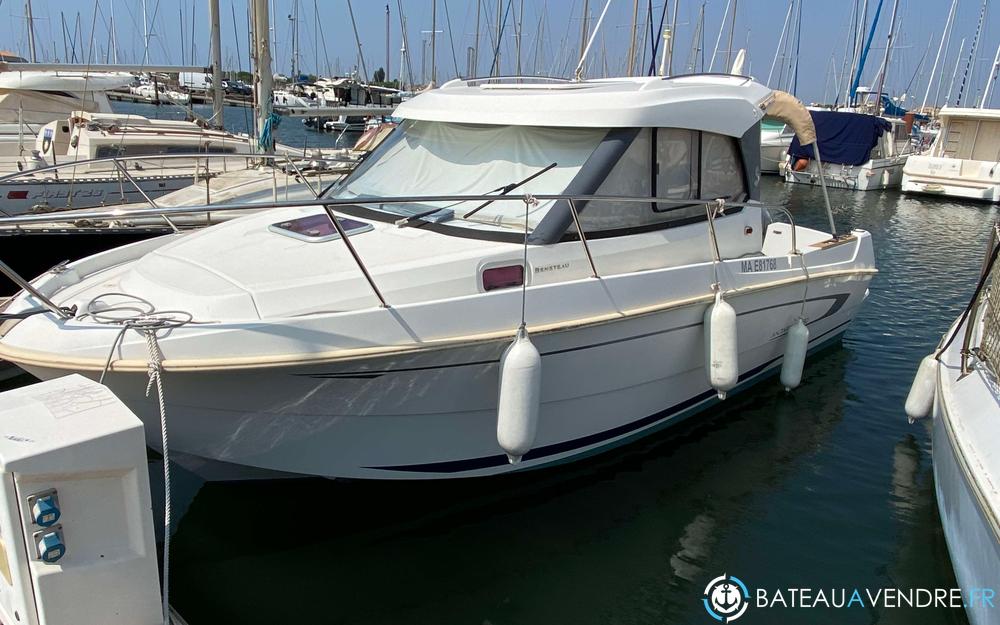 Beneteau Antares 780 HB  photo 2