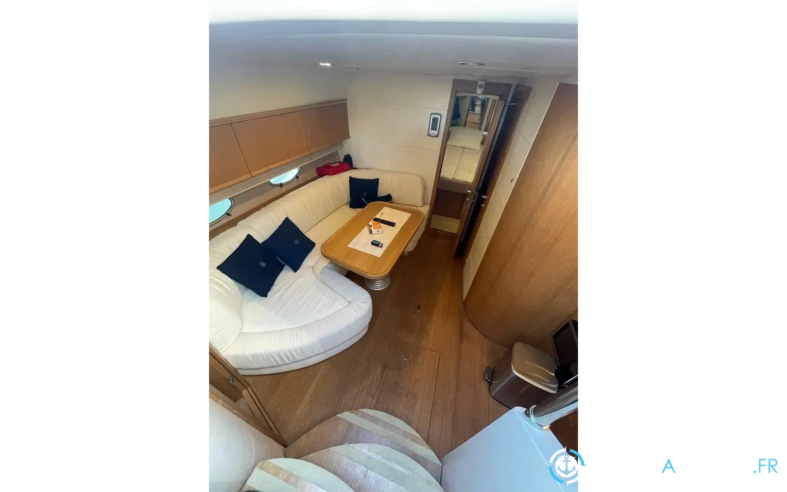 slider 3 Sessa Marine Oyster 42