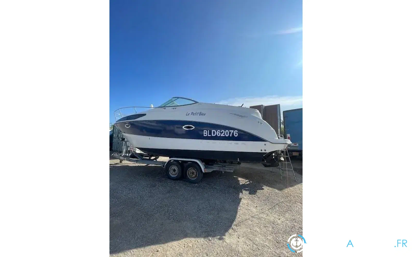 slider 0 Bayliner 265