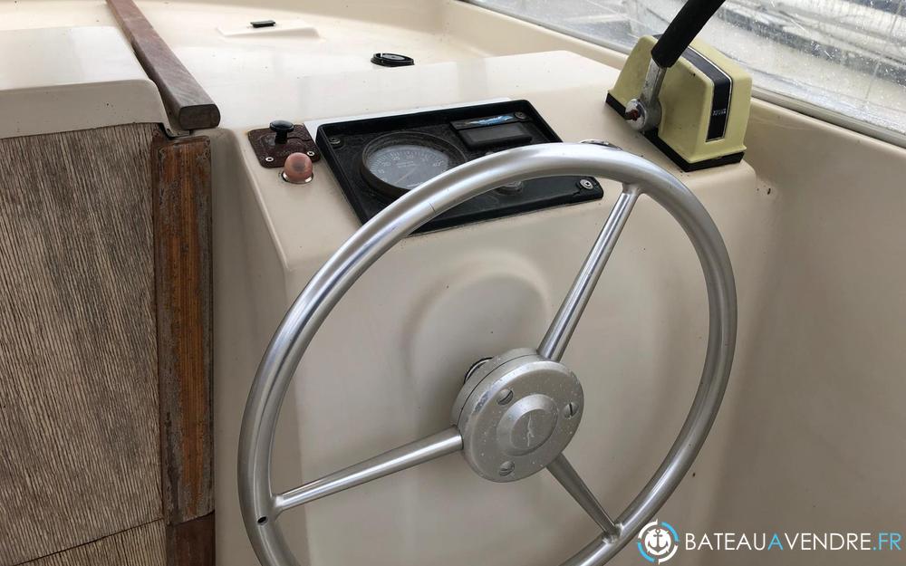 Beneteau Evasion 25 electronique / cockpit photo 4