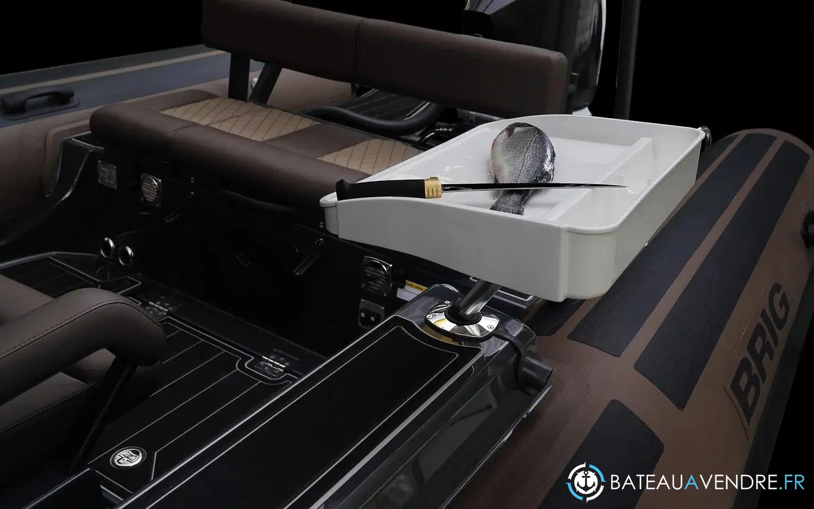 slider 5 Brig Navigator 26