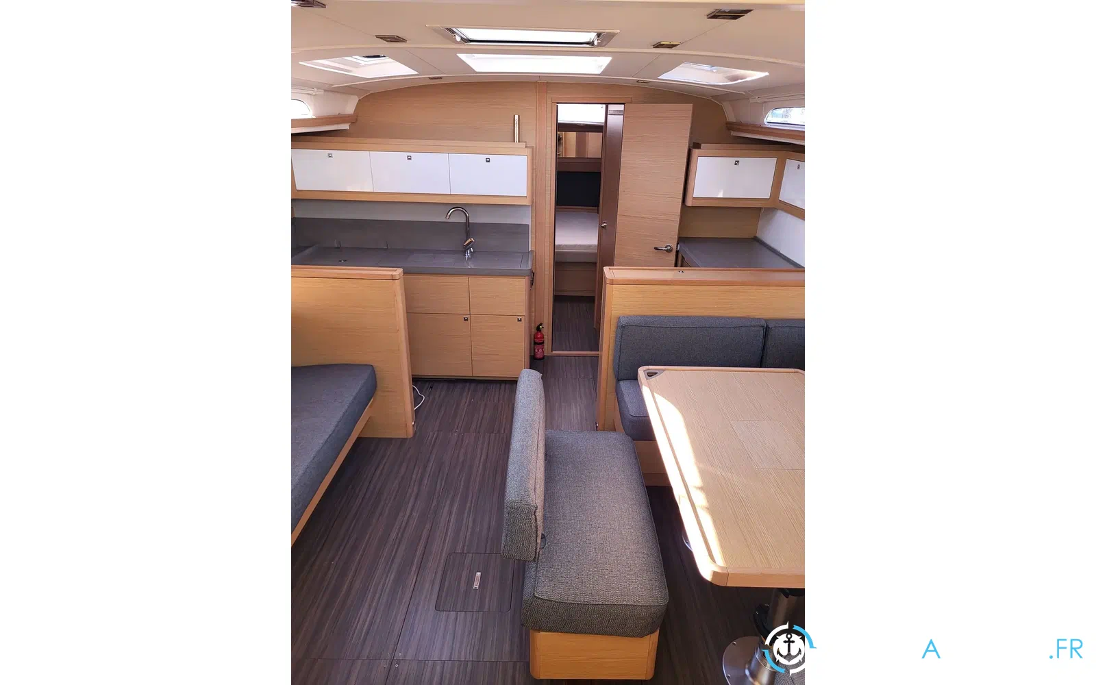 slider 26 Dufour 470