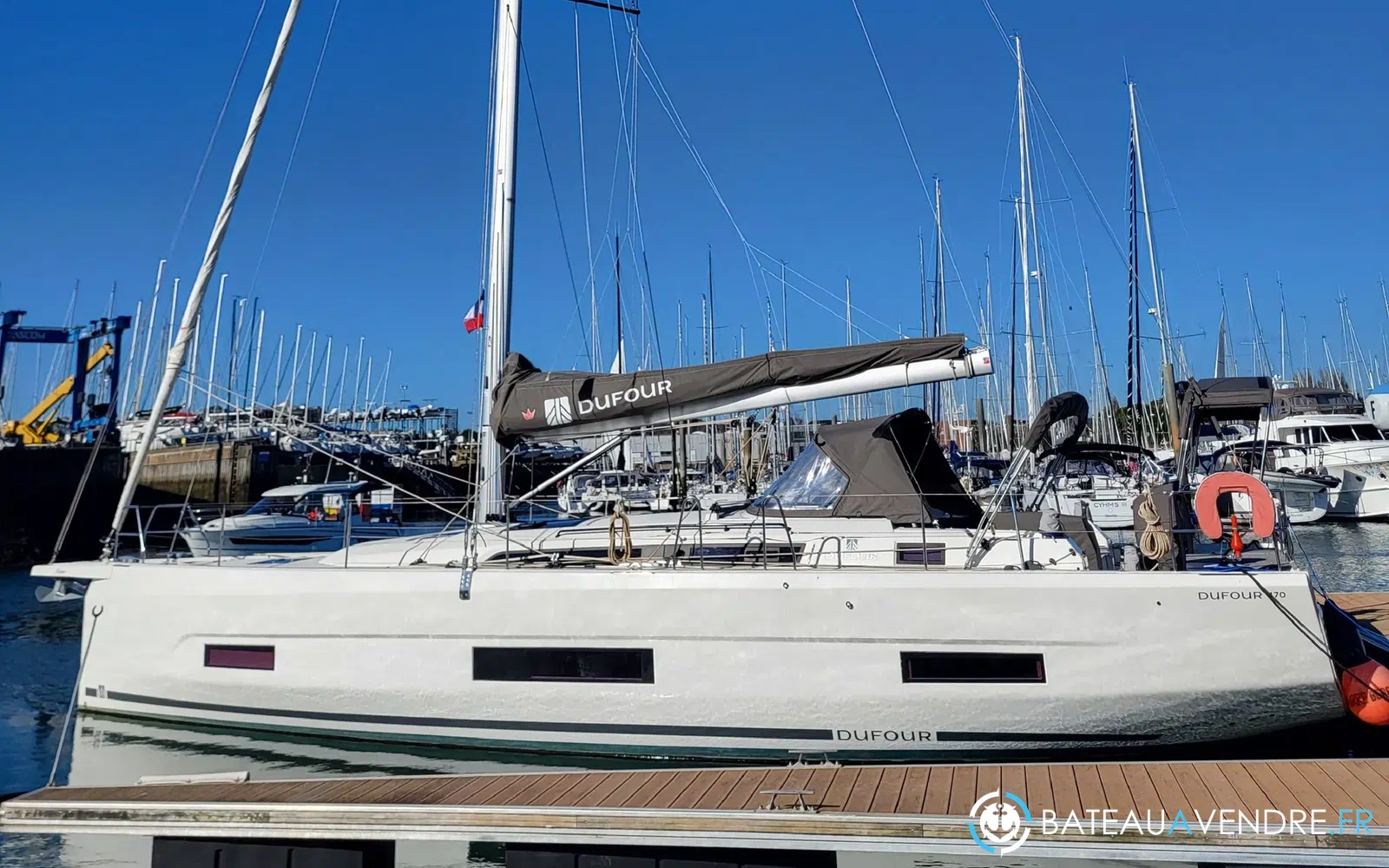 slider 30 Dufour 470
