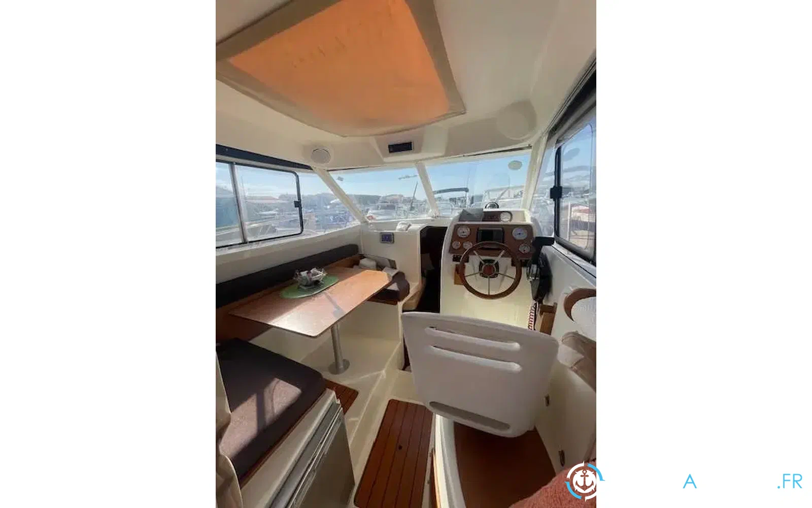 slider 12 Jeanneau Merry Fisher 725