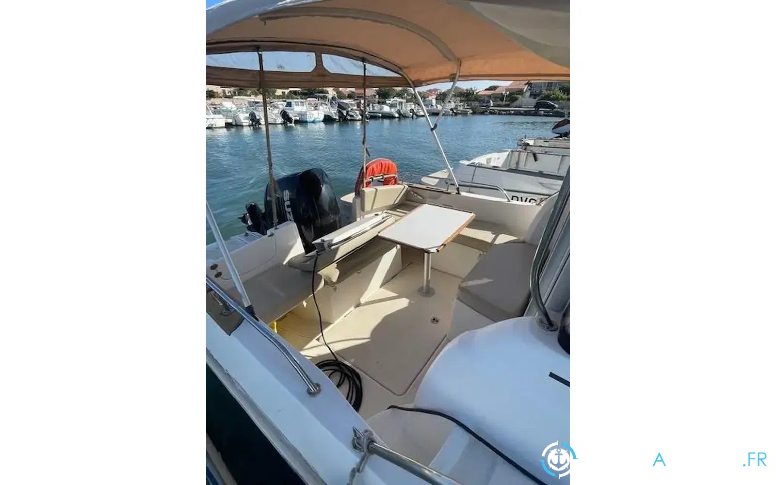 slider 21 Jeanneau Merry Fisher 725