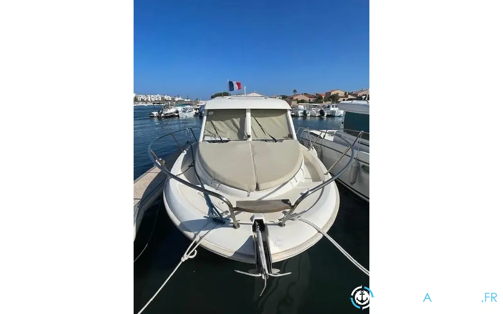 slider 2 Jeanneau Merry Fisher 725