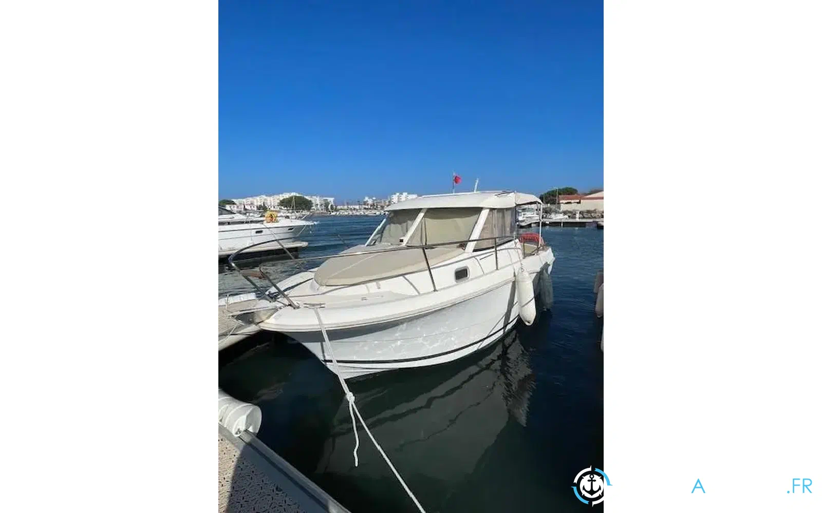 slider 22 Jeanneau Merry Fisher 725