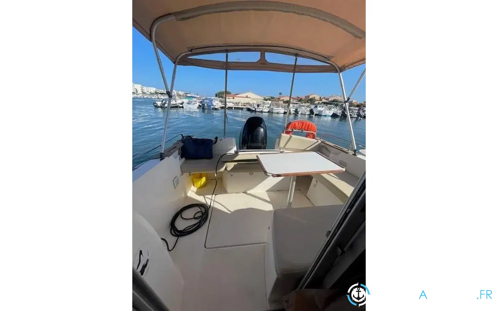 slider 10 Jeanneau Merry Fisher 725