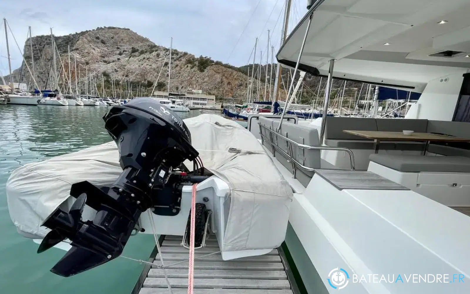 slider 12 Fountaine Pajot Saona 47