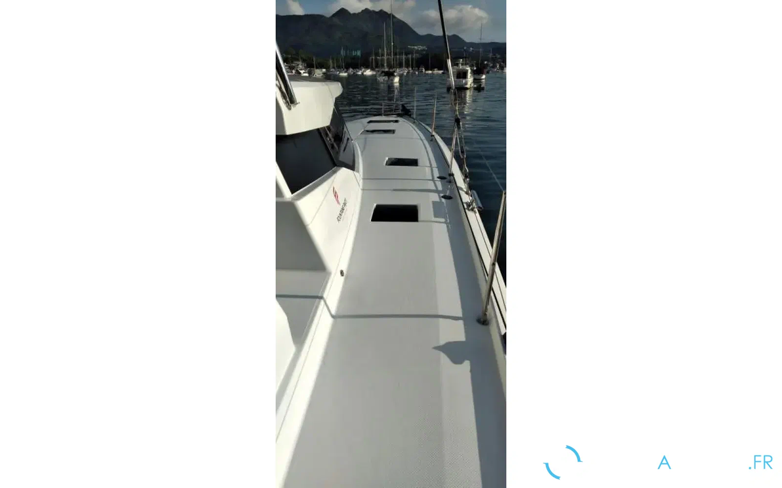 slider 4 Fountaine Pajot Saona 47
