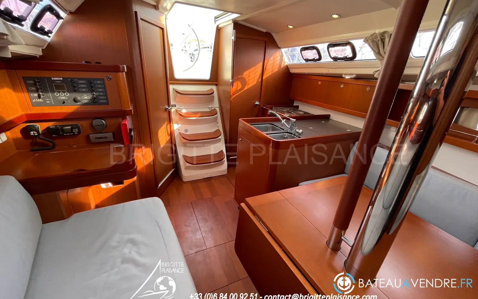slider 6 Beneteau Oceanis 31 Limited Edition