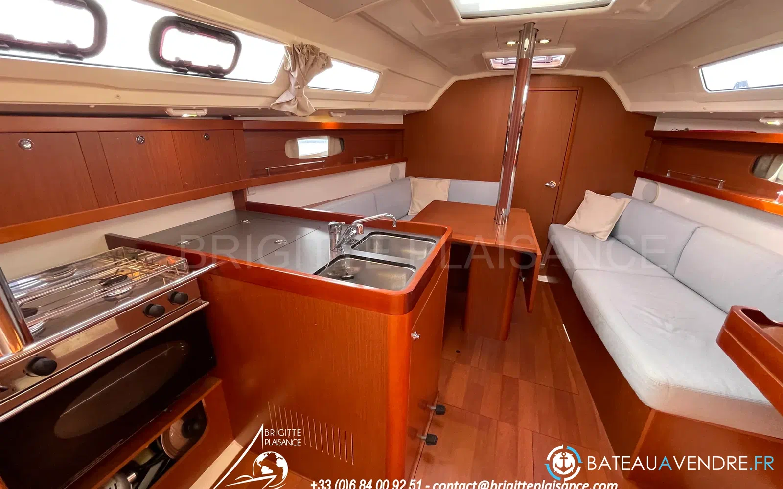 slider 1 Beneteau Oceanis 31 Limited Edition