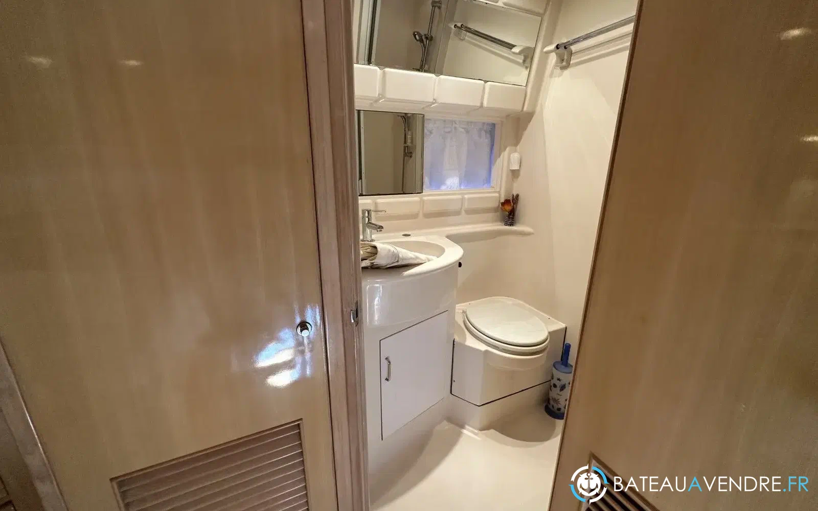 slider 15 Dyna Yacht 50