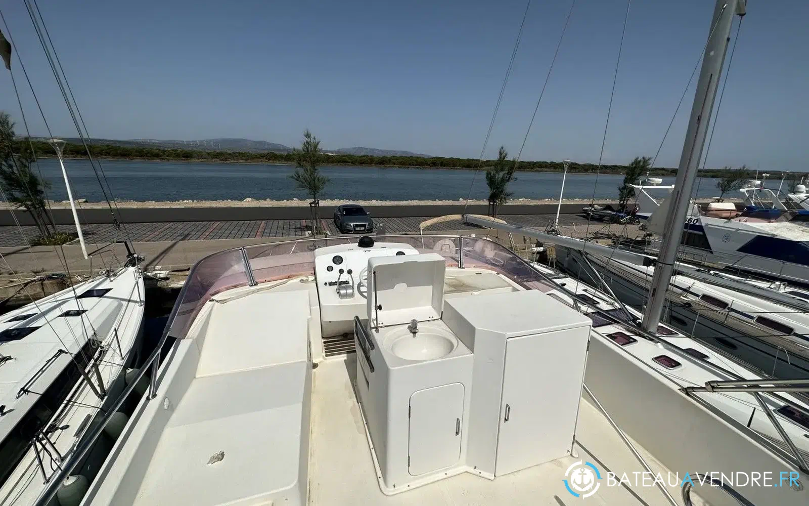 slider 6 Dyna Yacht 50
