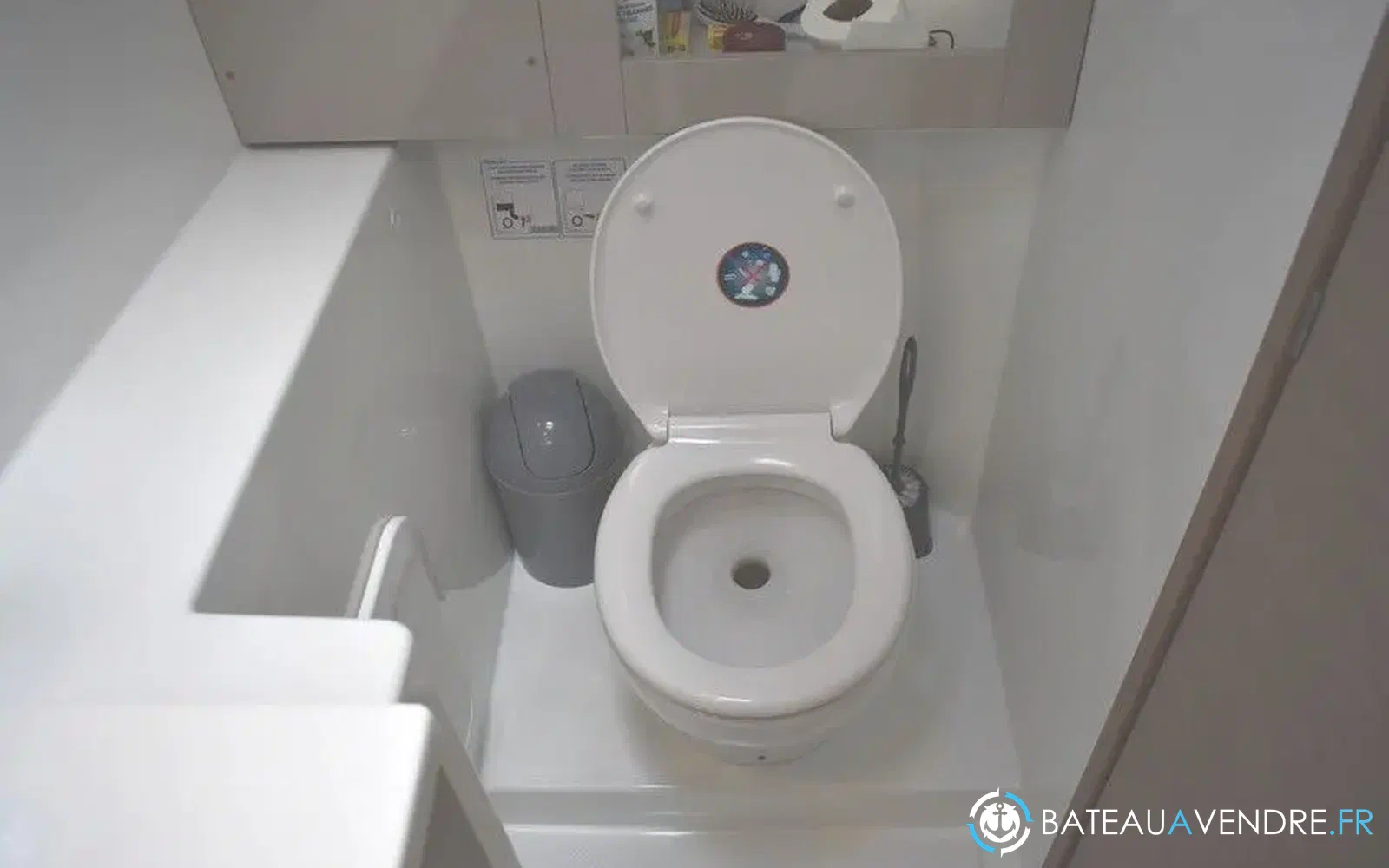 slider 35 Fountaine Pajot Isla 40