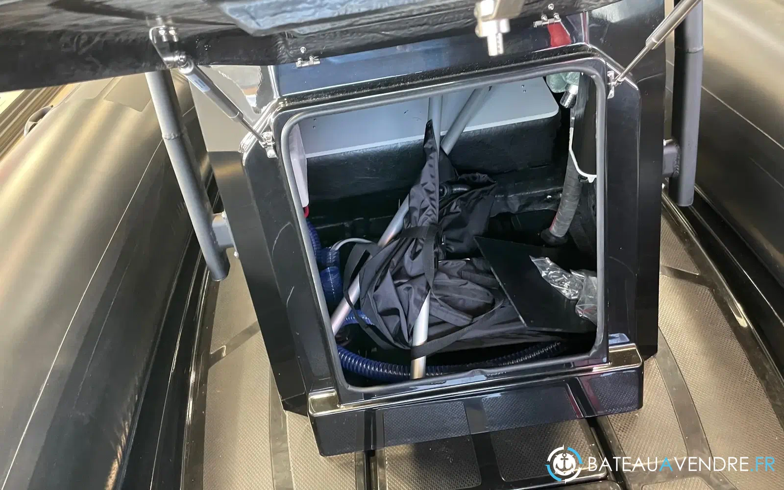 slider 12 Brig Navigator 24
