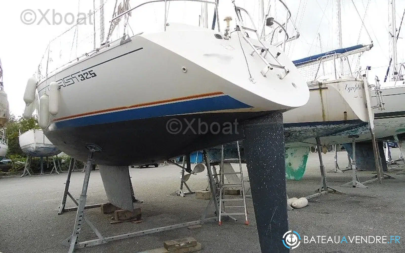 slider 10 Beneteau First 325