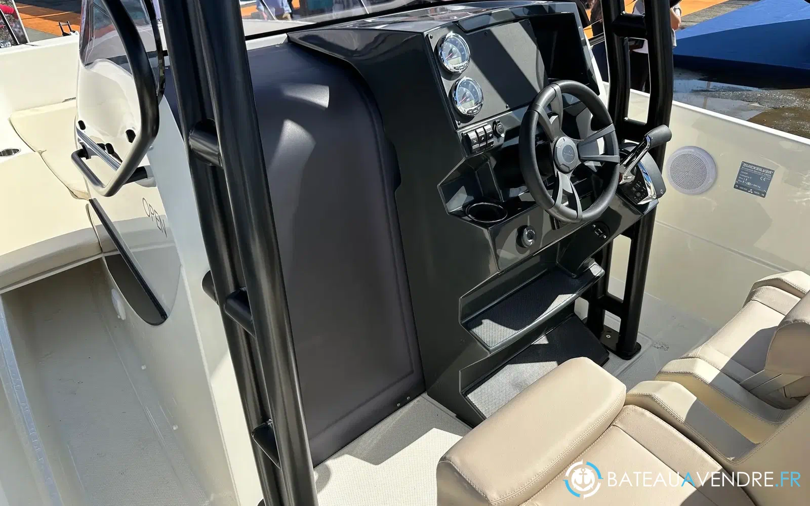 slider 20 Quicksilver Activ 705 open