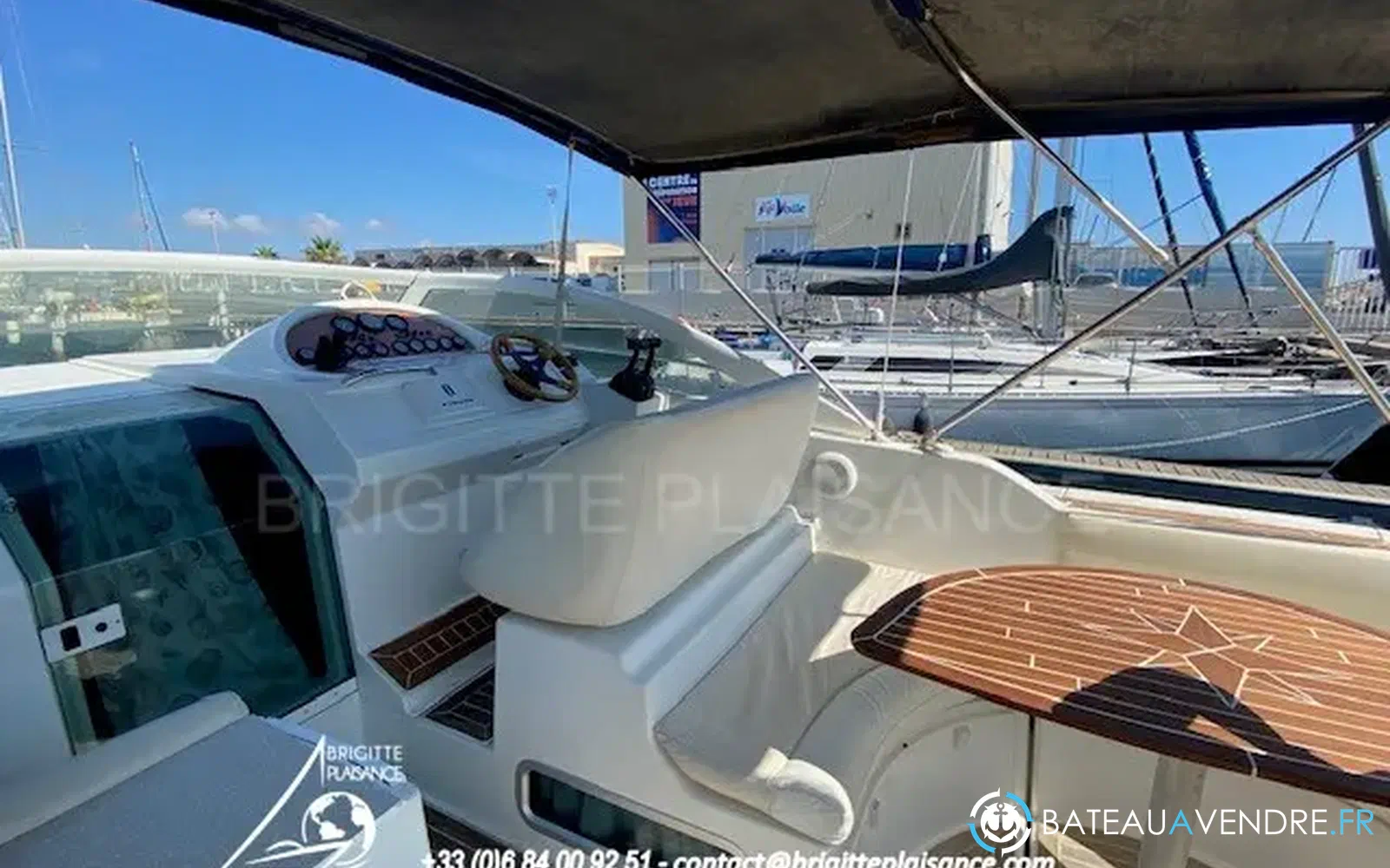 slider 1 Beneteau Flyer Viva 9.20