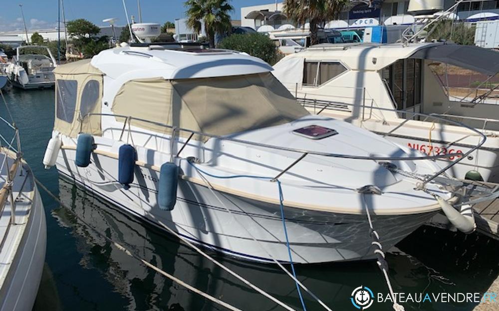 Beneteau Antares 8 photo 2