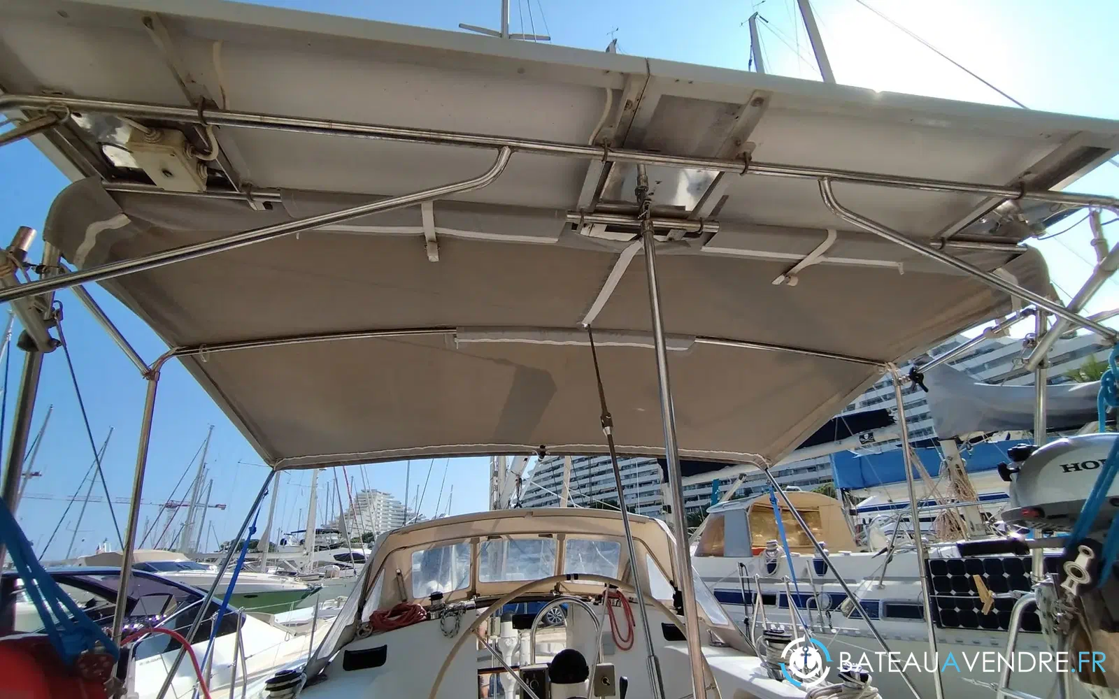 slider 10 Jeanneau Voyage 12.50